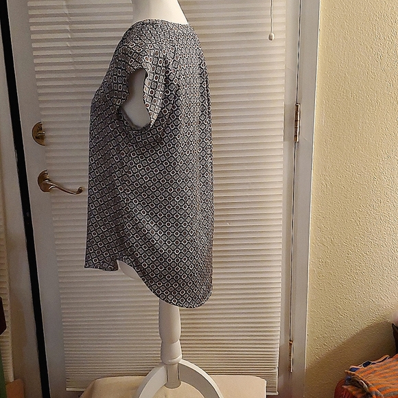 ‼️SOLD‼️ Liz Claiborne blouse sz M - Picture 4 of 7